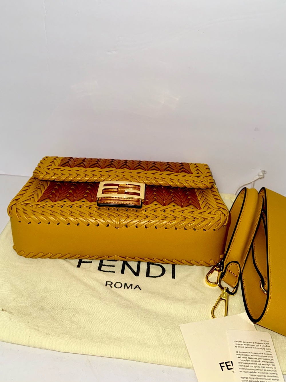 Nwt FENDI Rare interlace Baguette Woven leather Bag Authentic - Picture 6 of 11